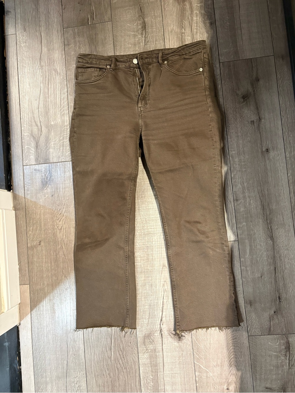 Zara Brown Cropped Ankle Jeans